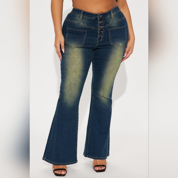 Hot Stuff Low Rise Tinted Flare Jeans Vintage Wash - Picture 2 of 5